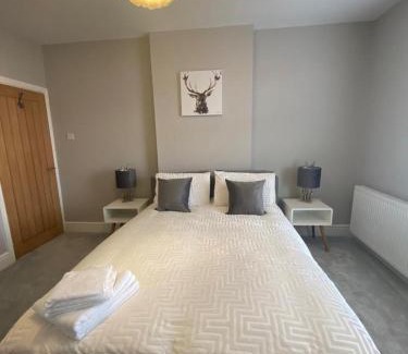 Churchtown Apartment | Amazing Two Bedroom Apartment - SR