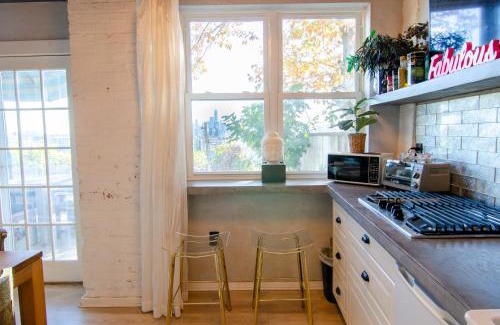 Weehawken Apartment | Amazing views of NYC and Patio 10 mins from NYC