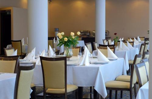 Srodmiescie Hotel | Ambasador Centrum