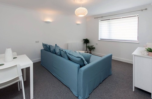 Cliftonville Apartment | Amber - 1 bedroom apartment that sleeps 4 guests