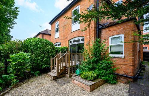 Moseley Apartment | AMBER Delightful Suite Moseley Mews, Birmingham By STAE-Homes