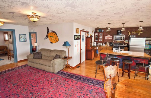 Newport House | 'American Classic' *BEACHFRONT* Historic Nye Beach - BEST LOCATION - 3BR Home