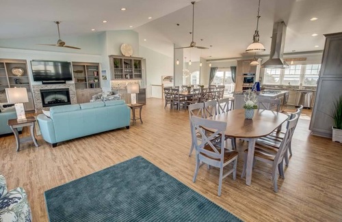 Sandbridge House | American Dream | Oceanfront | Dog Friendly, Private Pool, Hot Tub