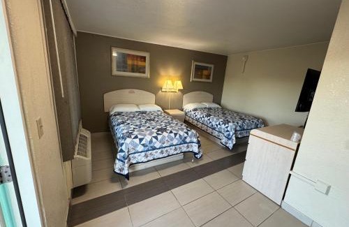 Cocoa Hotel | American Inn