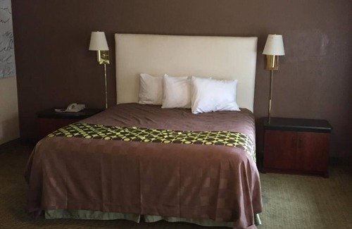 Stockton Hotel | American Inn