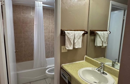 Franklin Hotel | Americas Best Value Inn Franklin