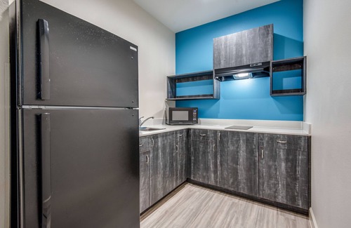 Barker Hotel | Americas Best Value Inn & Suites Houston at Hwy 6