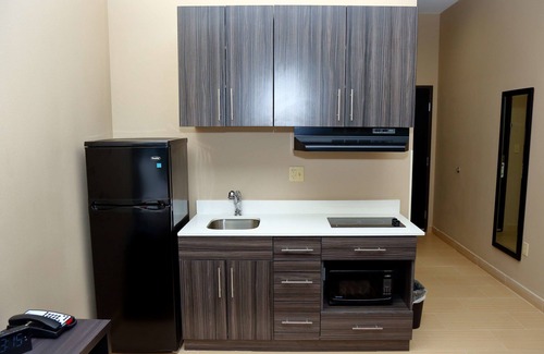 Prairieville Hotel | Americas Best Value Inn & Suites Prairieville