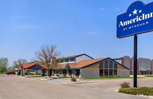 Crookston Hotel | AmericInn by Wyndham Crookston U of M Crookston
