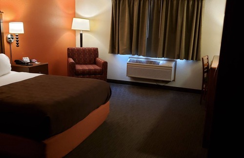 Iron River Hotel | AmericInn by Wyndham Iron River