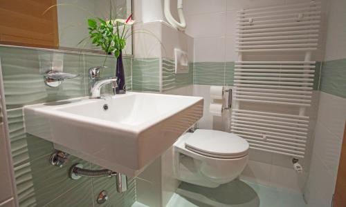 Novigrad Hotel | Aminess Vival Maestral Hotel