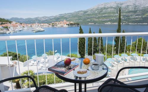 Cove Tri Zala (Zrnovo) Hotel | Aminess Younique Liburna Hotel