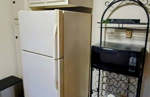 Nottingham House | Amish Countryside Escape at Forest Edge Farm