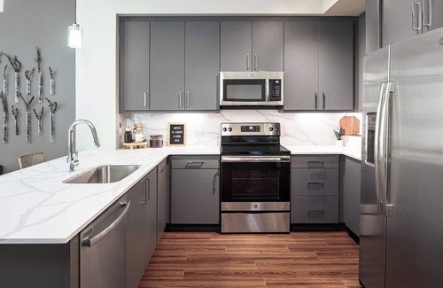Addison Condo | AMLI Addison