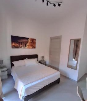Cinecitta Bed & Breakfast | Amor home b&b - 200m dalla metro A Subaugusta