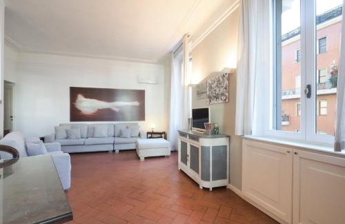 Tre Torri Apartment | Ampio e luminoso Bilocale - City Life