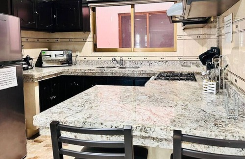 Lomas de Mazatlan Condo | Amplio 2, ideal para familias grandes.