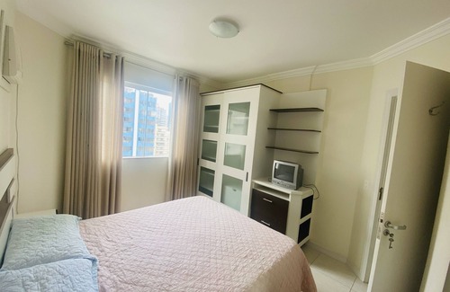 Castelo Branco Apartment | Amplo apartamento, 3 dormitórios, sacada com churrasqueira