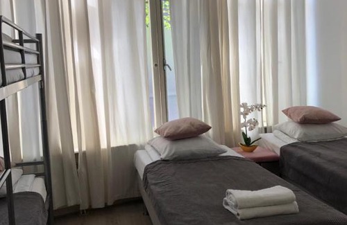 Burgwallen Nieuwe Zijde Bed & Breakfast | Amsroom