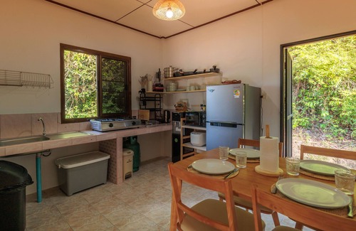 Wok Tum House | Amsterdam House Hin Kong 2BR 4K TV AC