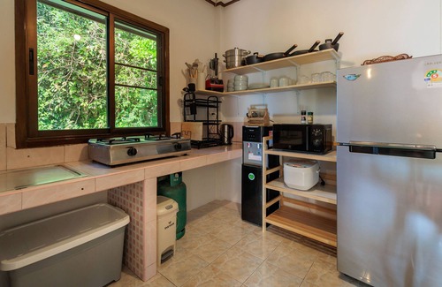 Wok Tum House | Amsterdam House Hin Kong 2BR 4K TV AC