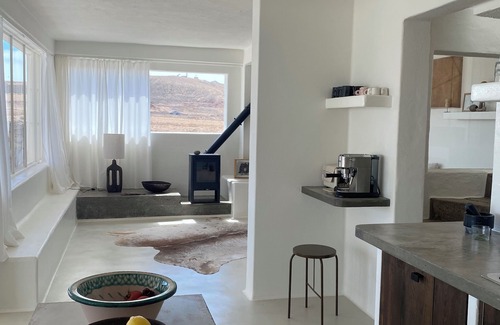 Lajares Villa | An architectural oasis with large swimming pool, along a breath-taking scenery.