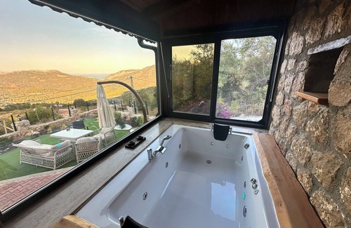 Kumluca Villa | An authentic stone house in the centre of Olympos, Chimaera and Adrasan!