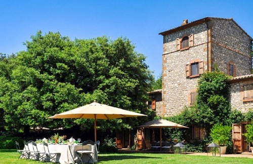 Castiglione in Teverina Apartment | An enchanting location between Rome Florence-villa in a beautiful Italian winery