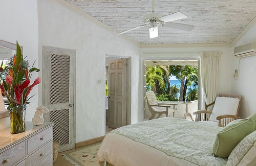 Gibbs Bay Villa | An idyllic setting in a tropical paradise