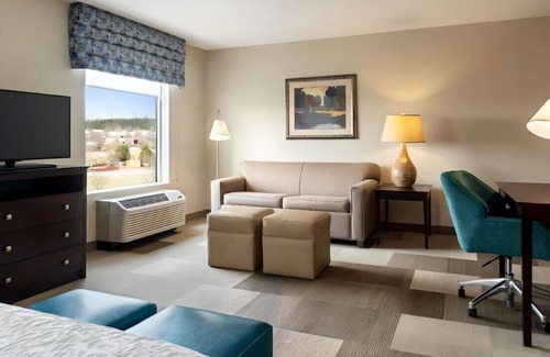East Point House | An Inviting Suite for Business & Leisure Trips!