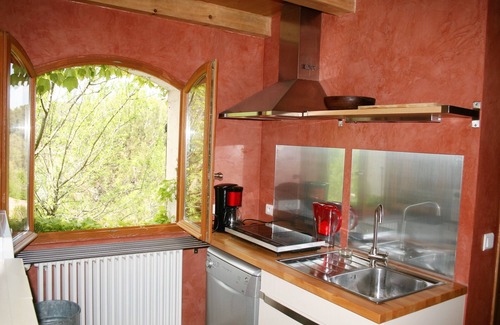 Auriol Cottage | An old barn and all Provence within reach .