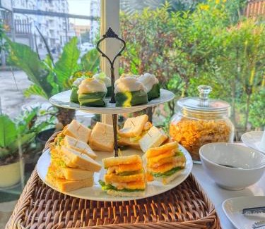 Don Hua Lo Hotel | Ananya Residence