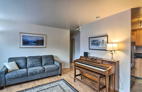 South Addition Condo | Anchorage Vacation Rental in Walkable Area!