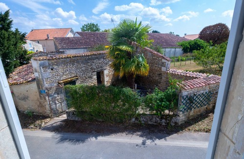 Montpellier de Medillan House | Ancienne Épicerie Chic et Totalement Rénovée