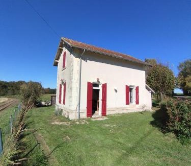 Lucay-le-Male House | Ancienne maison du garde barrière,spa, billard proche zoo Beauval, château de la Loire