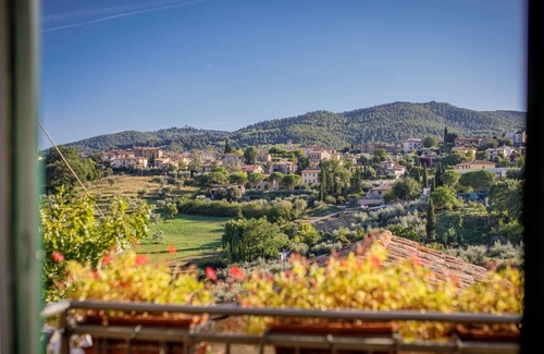 Cetona Apartment | Ancient country house completely restored