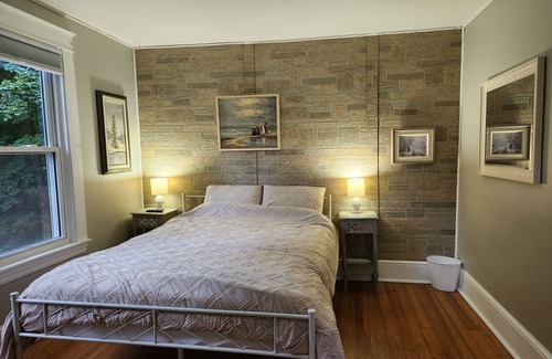 Gray Bed & Breakfast | And. N B&B