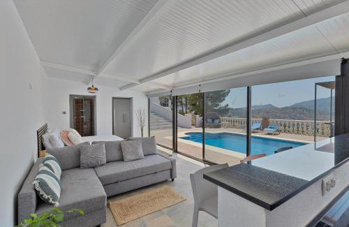Guaro Apartment | Andaluz Mountain View
