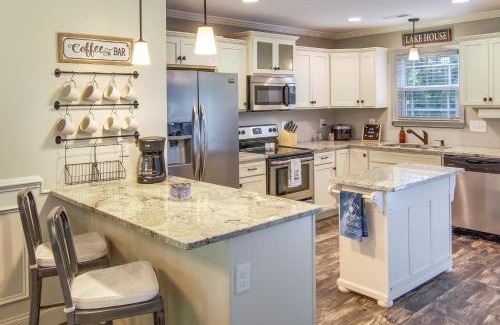 Northlake House | Anderson Lakefront Vacation Rental with Dock