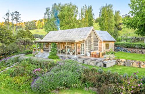 Langs Beach Cabin | Andersons Cove Luxury Accommodation