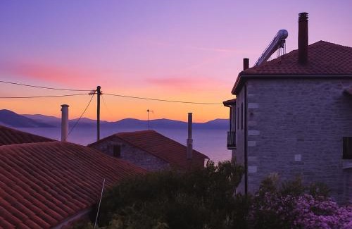 Lefokastron Apartment | Andromahi Studios