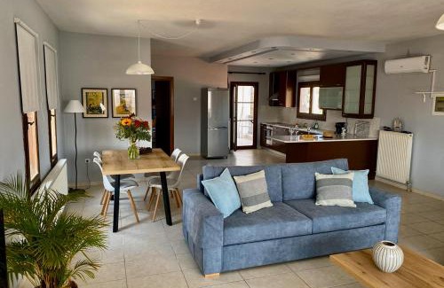 Keramoti House | Anemos Apartment