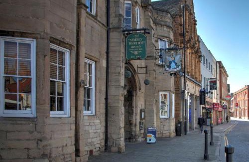 Grantham Hotel | Angel and Royal Hotel