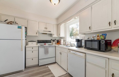 Nags Head House | Angels Above K1500 Two BR Condo, 2 Pools, Tennis, Pier