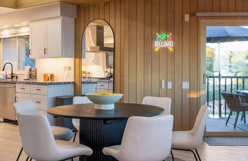 Mount Helix House | Angels Pt Estate, Pool, Arcade, 8 Beds, Ocean View