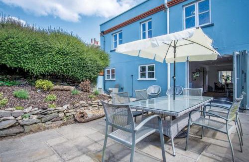 Angle House | Angle Adventures - 4 Bedroom Cottage - Angle