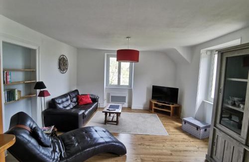 Munster Apartment | Anhugcap