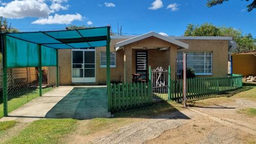 Ficksburg Apartment | Ani-Lem Self-Catering