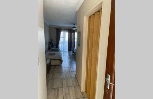 Margate Beach Apartment | Anju@Beach