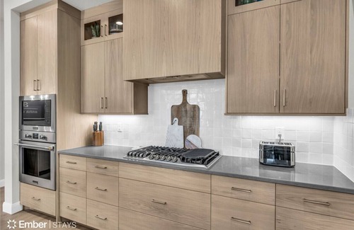 St. George Apartment | Anna Cabana (by Ember Stays) in Desert Color